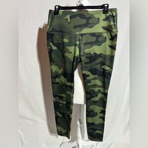 Swissbrand Women's Camouflage Leggings Size XL